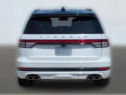 Lincoln Aviator Black Label AWD 2025 — side view