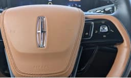 Lincoln Aviator Black Label AWD 2025 — side view