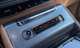 Lincoln Aviator Black Label AWD 2025 — side view