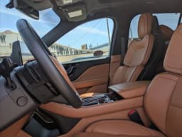 Lincoln Aviator Black Label AWD 2025 — side view