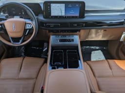Lincoln Aviator Black Label AWD 2025 — side view