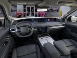 Lincoln Navigator Reserve 4x4 2025 — side view