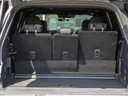 Lincoln Navigator Reserve 4x4 2026 — side view