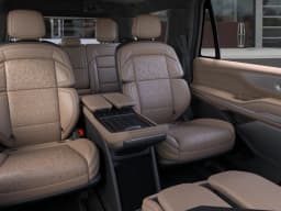 Lincoln Navigator Black Label 4x4 2026 — side view