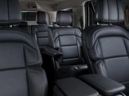 Lincoln Navigator Premiere 4x4 2027 — side view