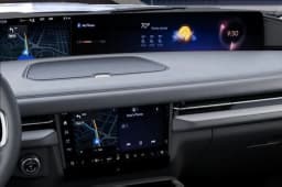 Lincoln Navigator Premiere 4x4 2027 — side view