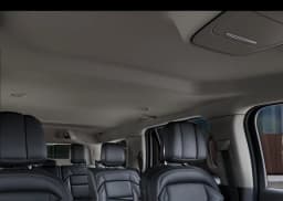 Lincoln Navigator Premiere 4x4 2027 — side view