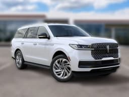 Lincoln Navigator Premiere 4x4 2027 — side view