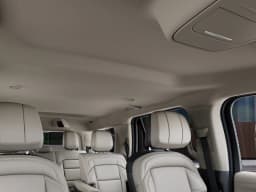 Lincoln Navigator Premiere 4x4 2027 — side view
