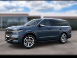 Lincoln Navigator Premiere 4x4 2027 — side view