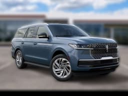 Lincoln Navigator Premiere 4x4 2027 — side view