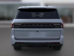 Lincoln Navigator L Reserve 4x4 2026 — side view