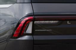 Lincoln Navigator L Reserve 4x4 2027 — side view