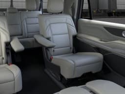 Lincoln Navigator L Reserve 4x4 2026 — side view