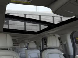 Lincoln Navigator L Reserve 4x4 2026 — side view