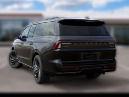 Lincoln Navigator L Reserve 4x4 2027 — side view