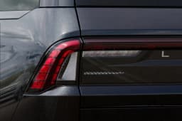 Lincoln Navigator L Reserve 4x4 2027 — side view