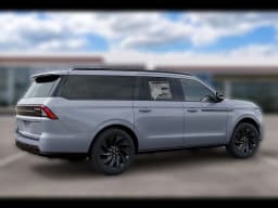 Lincoln Navigator L Reserve 4x4 2027 — side view