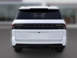 Lincoln Navigator L Reserve 4x4 2026 — side view
