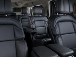 Lincoln Navigator L Premiere 4x4 2027 — side view