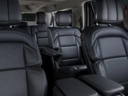 Lincoln Navigator L Premiere 4x4 2027 — side view
