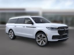 Lincoln Navigator L Black Label 4x4 2026 — side view