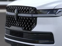 Lincoln Navigator L Black Label 4x4 2026 — side view