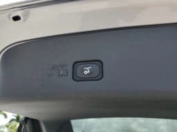 Lincoln Nautilus Premiere AWD 2026 — side view