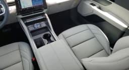 Lincoln Nautilus Premiere AWD 2026 — side view