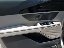 Lincoln Nautilus Premiere AWD 2026 — side view