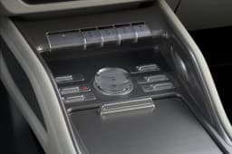Lincoln Nautilus Premiere AWD 2026 — side view