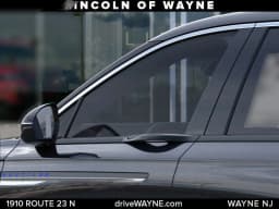 Lincoln Nautilus Premiere AWD 2026 — side view