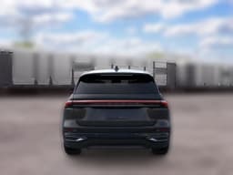 Lincoln Nautilus Premiere AWD 2026 — side view