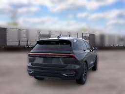 Lincoln Nautilus Premiere AWD 2026 — side view
