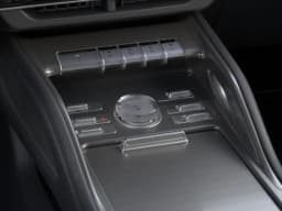 Lincoln Nautilus Premiere AWD 2026 — side view