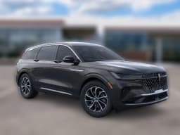Lincoln Nautilus Premiere AWD 2026 — side view