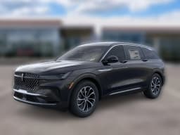 Lincoln Nautilus Premiere AWD 2026 — side view
