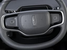 Lincoln Nautilus Premiere AWD 2026 — side view
