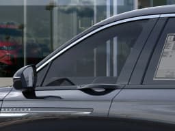 Lincoln Nautilus Premiere AWD 2026 — side view