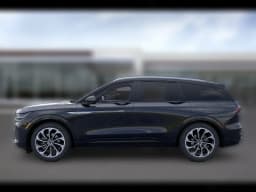 Lincoln Nautilus Reserve AWD 2026 — side view