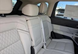 Lincoln Nautilus Black Label AWD 2026 — side view