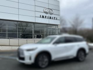 INFINITI QX60 LUXE AWD INFINITI QX60 LUXE AWD