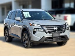 Nissan Rogue SV FWD 2026 — side view