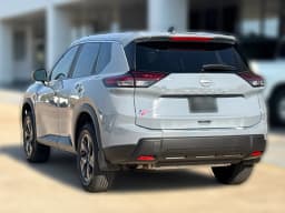 Nissan Rogue SV FWD 2026 — side view