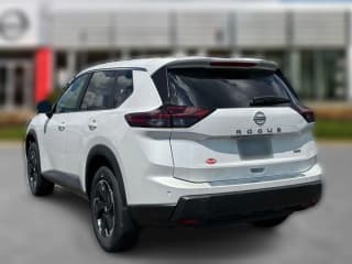 Nissan Rogue SV AWD Nissan Rogue SV AWD