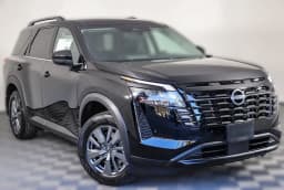 Nissan Pathfinder SV 2WD 2026 — side view