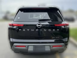 Nissan Pathfinder SL 4WD 2026 — side view