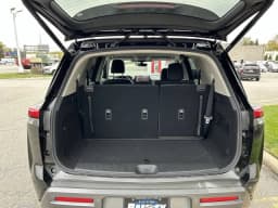 Nissan Pathfinder SL 4WD 2026 — side view