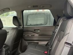 Nissan Pathfinder SL 4WD 2026 — side view