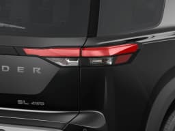 Nissan Pathfinder SL 4WD 2026 — side view